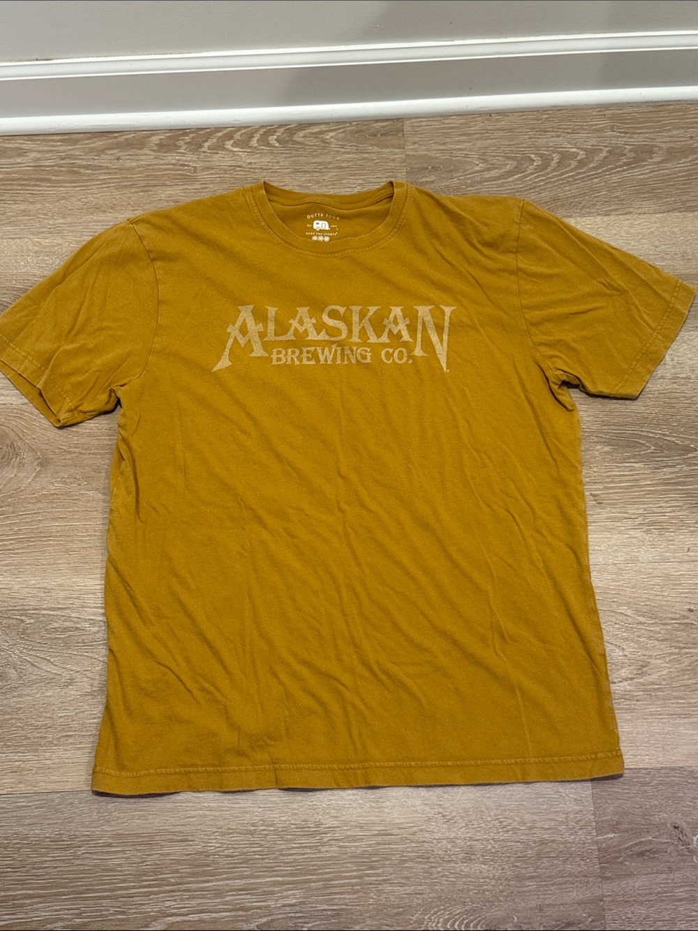 Men's Alaskan brewing co Mustard Crewneck T-Shirt